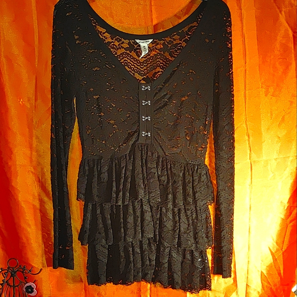 🖤Black Long Sleeve Ruffle Lace Top🖤